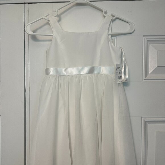 David's Bridal NWT Scoop-back Tea Length Flower Girl Dress Size 5 - Picture 1 of 3